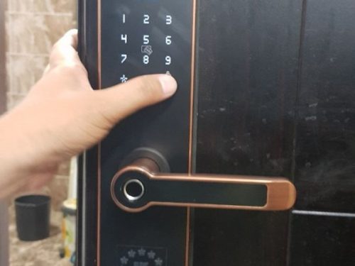 Khóa điện tử Kassler KL 600 COP APP/ Khóa vân tay 1 khoa dien tu kassler kl 600 cop app khoa van tay 1