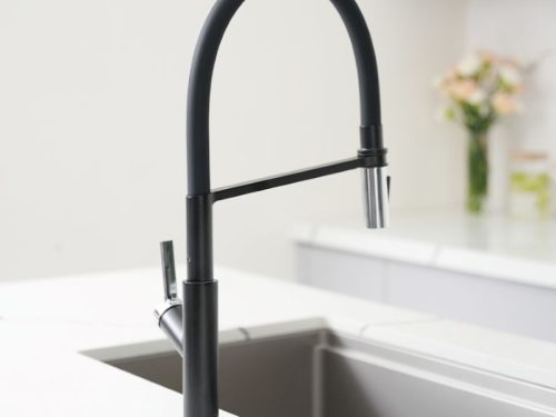 Hình ảnh thực tế vòi rửa bát nóng lạnh Konox Tema Black