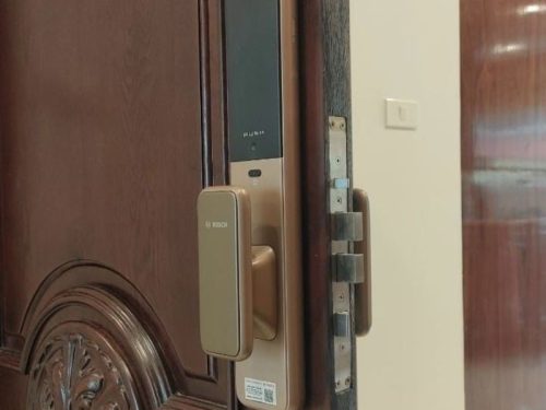 anh khoa cua van tay bosch el600 eu gold